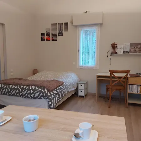 Studio Lumineux Au Calme Gif-sur-Yvette Exterior foto